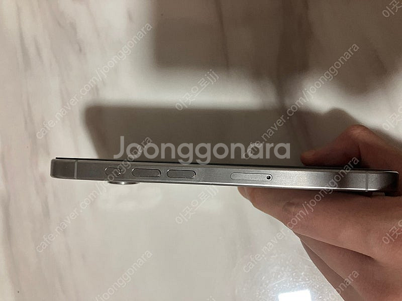 아이폰 15pro 128gb 네추럴 티타늄 색상--2