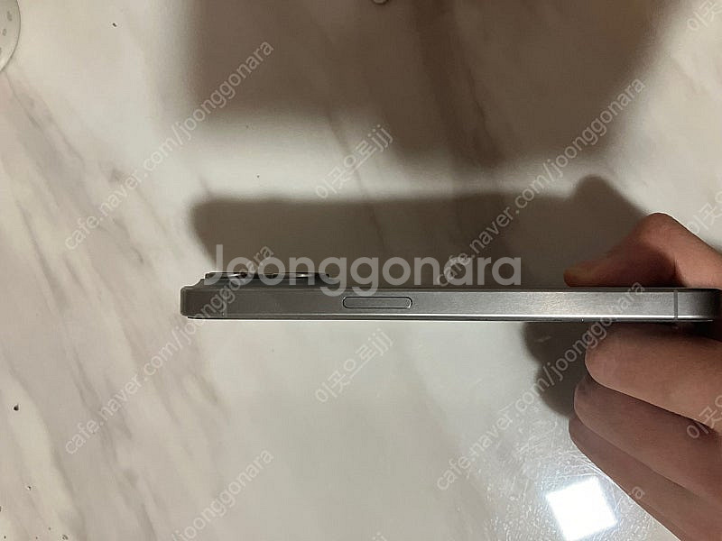 아이폰 15pro 128gb 네추럴 티타늄 색상--3