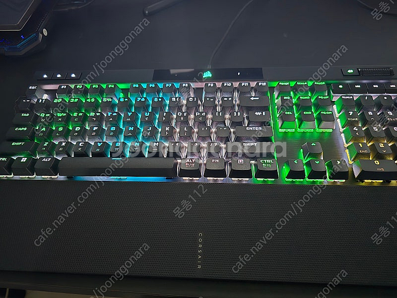 커세어 K70 RGB PRO 갈축 게이밍 키보드 판매--0