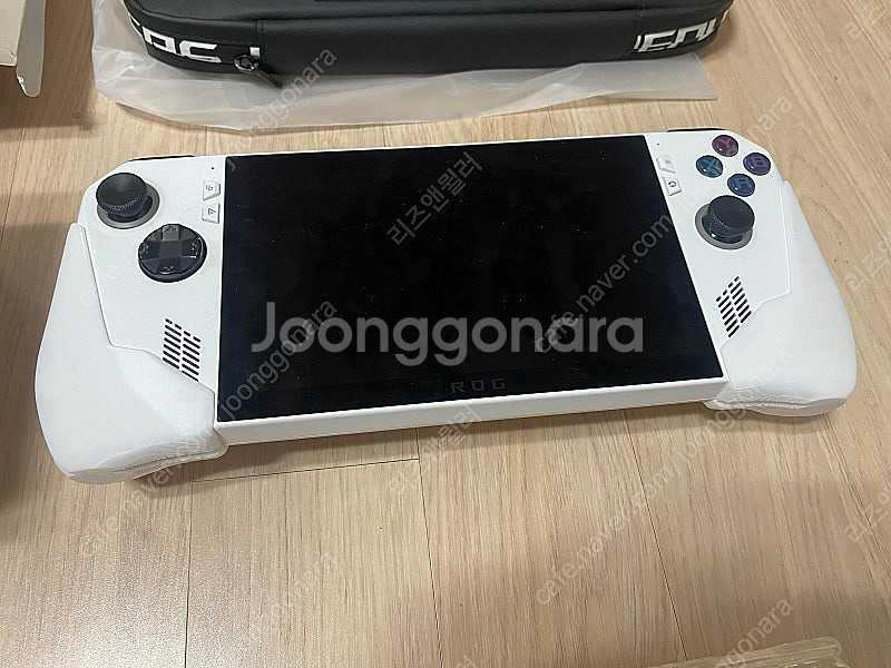 Rog ally 로갈리 1TB 정발 팝니다--1