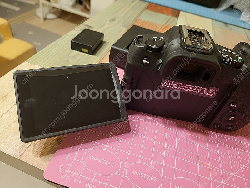 캐논 eos r8 팝니다+ ef 호환어댑터--3