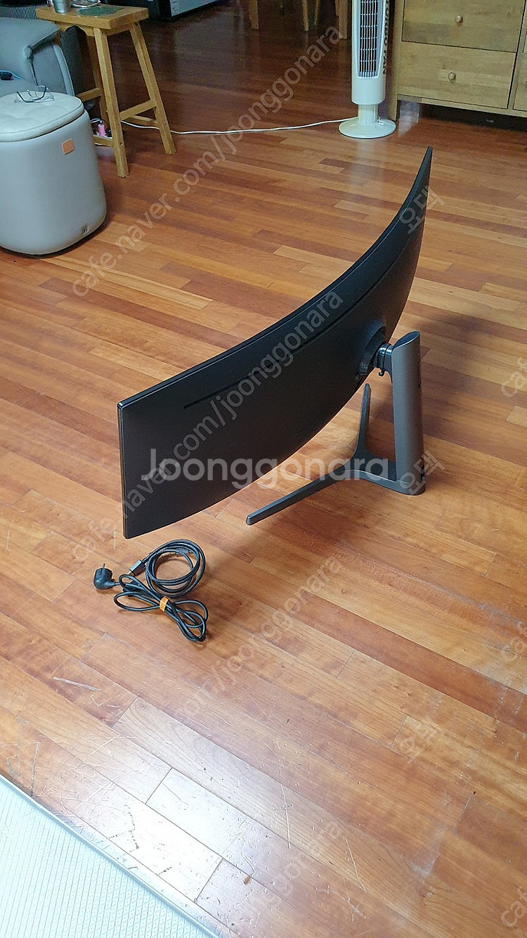 삼성 49 QLED슈퍼와이드 .게이밍모니터 123.9c--7