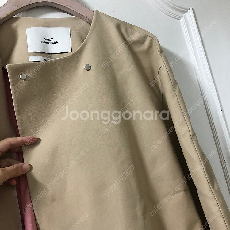 뷰와이 바스락 트렌치코트 ~66 59000원--4