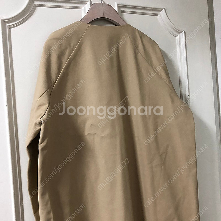 뷰와이 바스락 트렌치코트 ~66 59000원--5