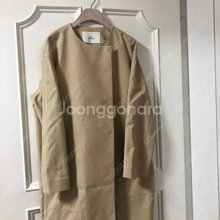 뷰와이 바스락 트렌치코트 ~66 59000원--9