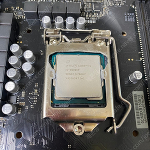 I5 9600kf, z390 pro4 판매합니다