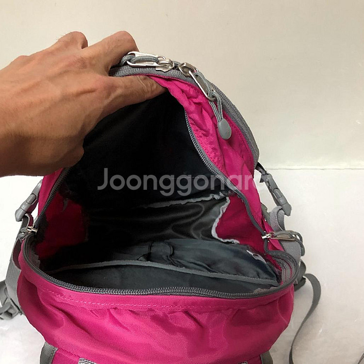 판매 노스페이스 등산배낭 20L--4