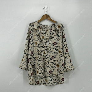 플라워 프릴 카라 블라우스 (90 size / BEIGE)