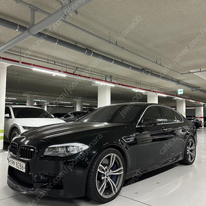 서울)BMW F10 M5 13년형/13만 (12.5만 오버홀)