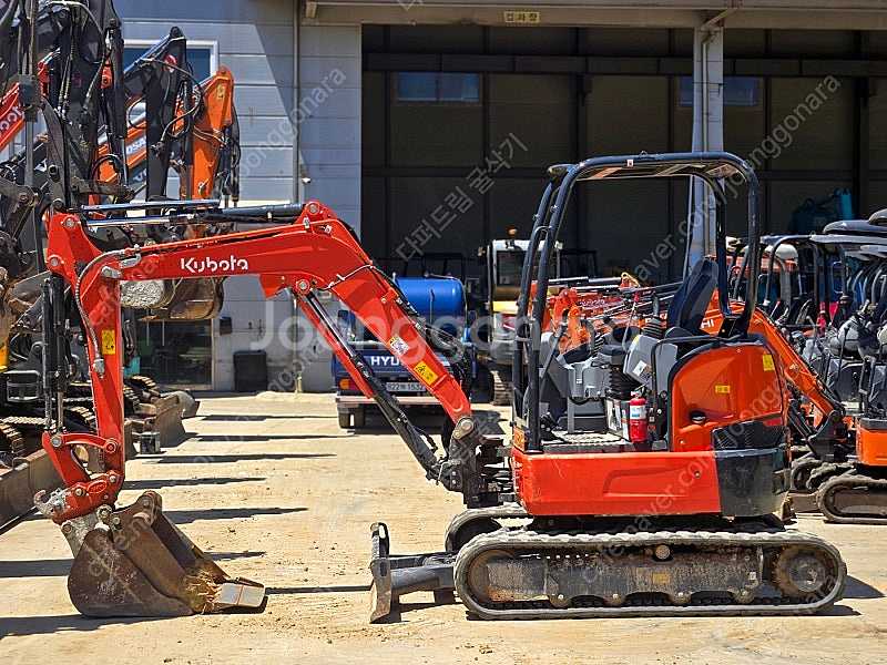중고미니굴삭기 신차급 구보다 U30 2023년 300시...--0