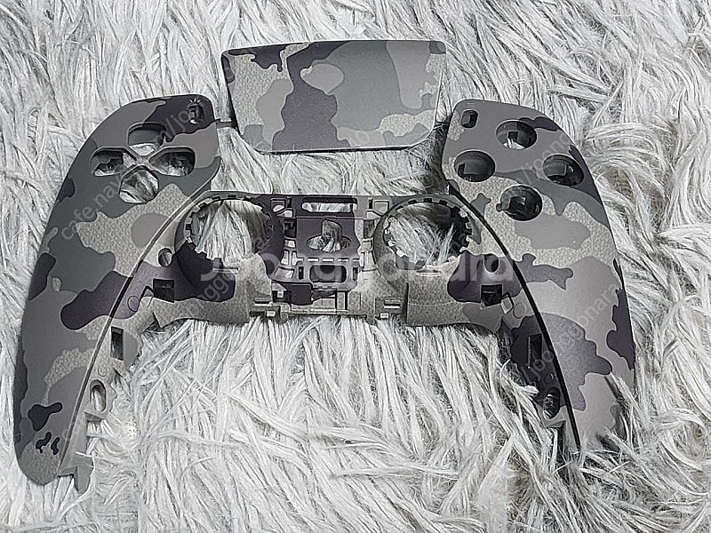 PS5 듀얼센스 정품 커버 팝니다 카모 블랙--0