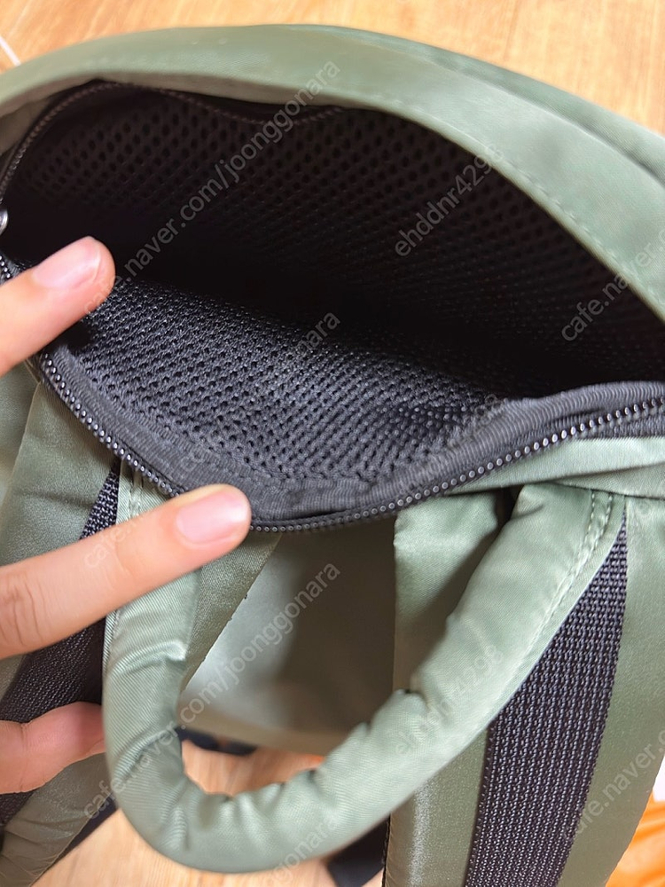 포터 탱커 백팩 팝니다--6