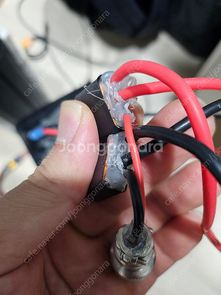 전기자전거용 배터리팩+충전기+듀얼배터리 컨버터 팝니다....--1