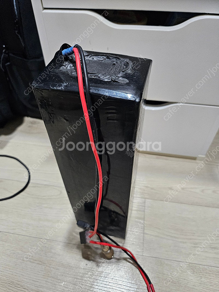 전기자전거용 배터리팩+충전기+듀얼배터리 컨버터 팝니다....--2