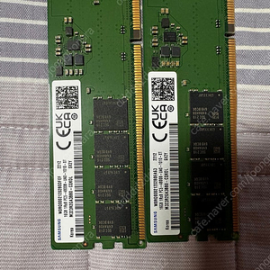 삼성전자 DDR5 PC5-38400 16GB 램 x2 팝니다.