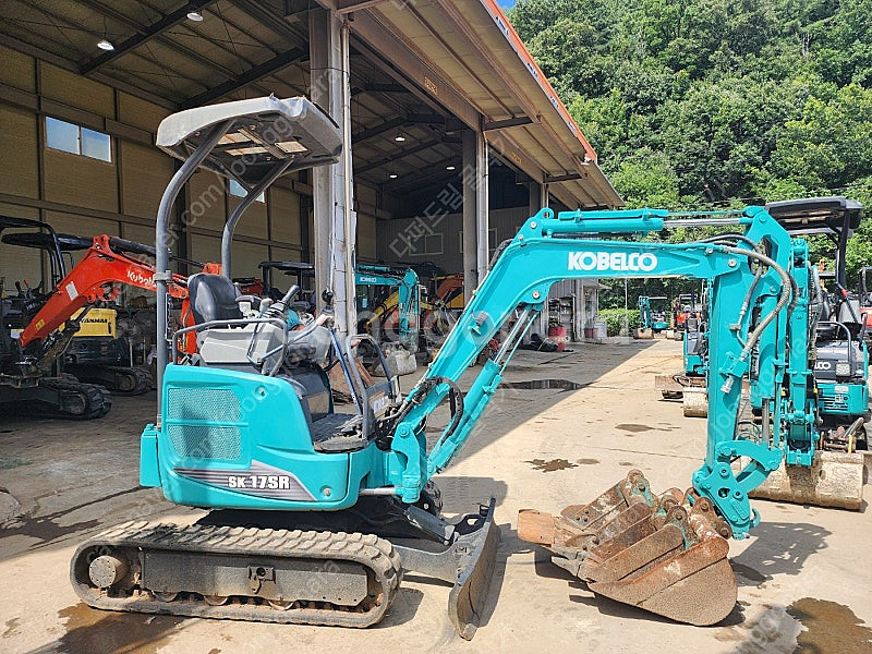 중고미니굴삭기 코벨코 SK17 2018년 2900시간 ...--0