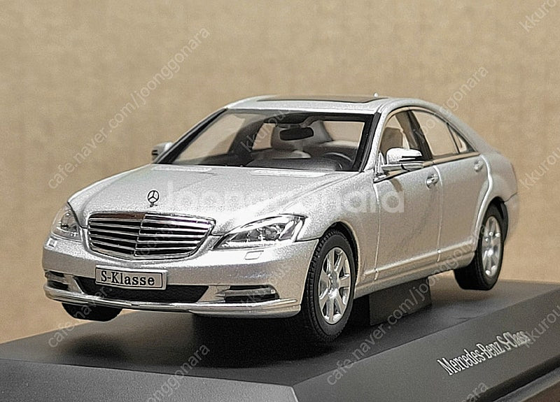 1:43 오토아트 벤츠 S클래스 W221 S500 후기...--0