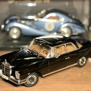 1:18 Autoart Benz 280SE Black