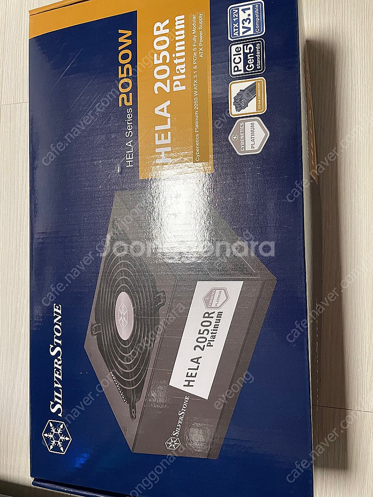 SilverStone HELA 2050R Platinu...--0