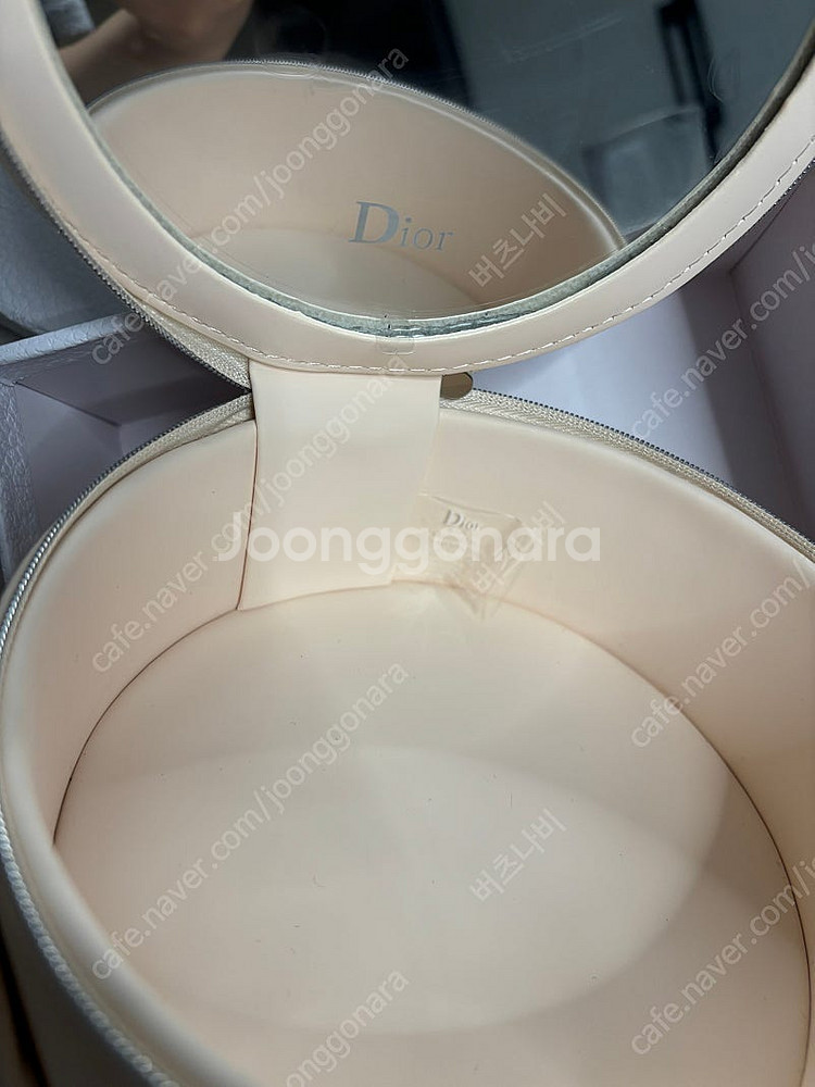 디올 원통 뷰티백 (정품)--4