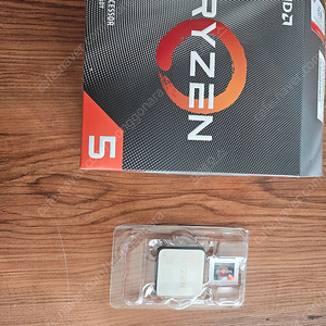 AMD RYZEN 5 3600 팝니다.