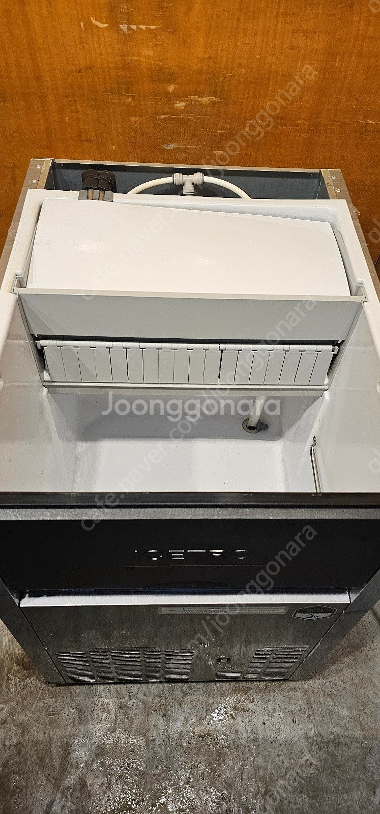 아이스트로 제빙기 50kg 팝니다--2