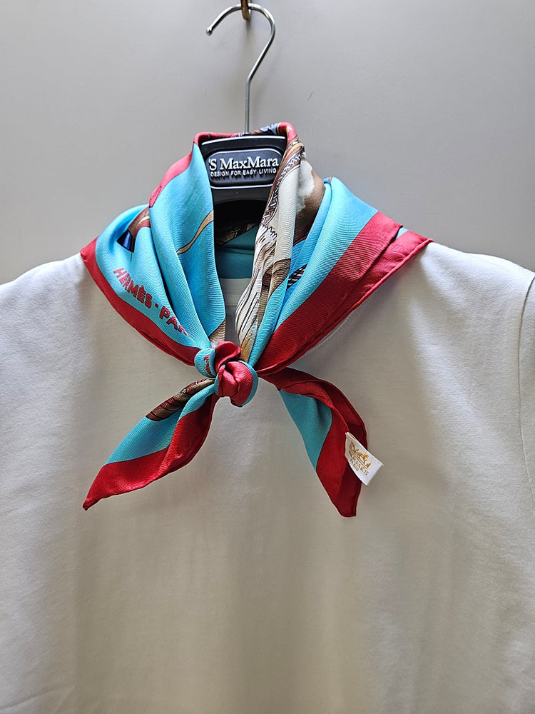 에르메스 스카프 이미지