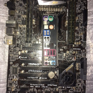 X79 보드셋 (e5-1650v2 + Asrock X79 Extreme4 + ddr3 4g x 4) 팝니다.