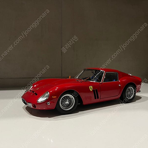 1:18 교쇼 페라리 250 GTO 재판