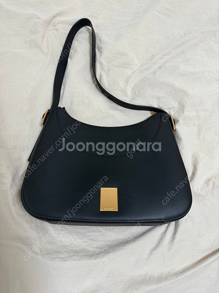 쿠론 가방 팝니다.--0