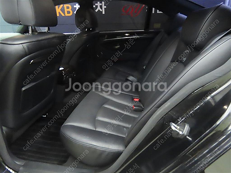 KG모빌리티(쌍용) 뉴체어맨W 가솔린 4WD CW600...--5