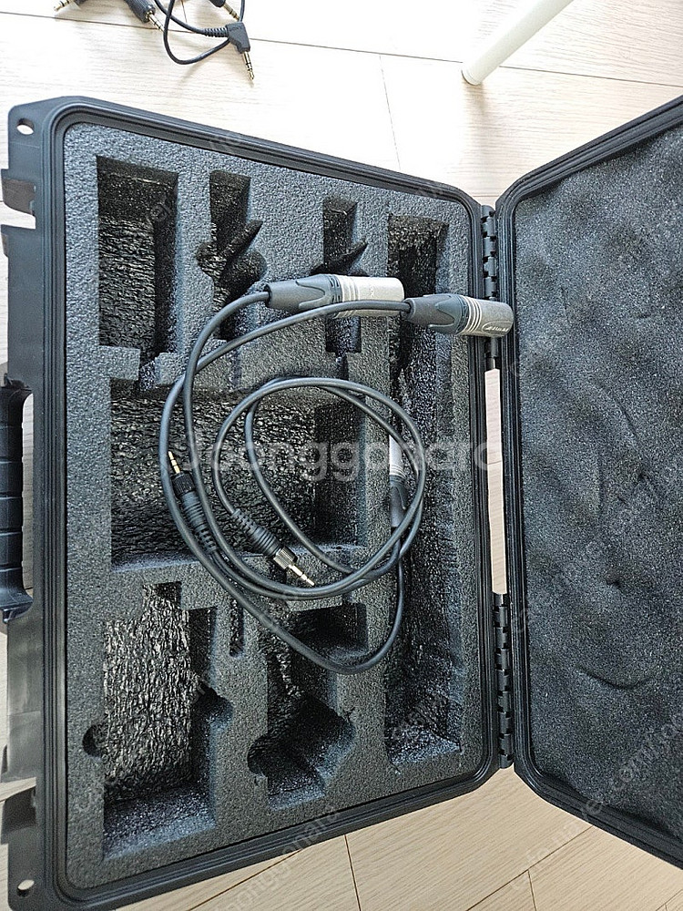 UWP-D21 2set , UWP-D11 1set, 하드케이스까지 일괄 판매합니다 (총 무선마이크 3셋)--5