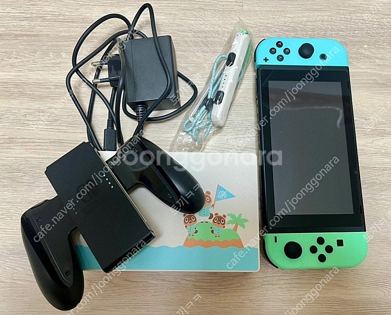 닌텐도 스위치 배터리개선판 동숲에디션 팝니다--1