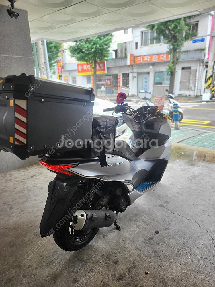 혼다)상태좋은 풀셋팅 21년 pcx125 abs 판매합...--5