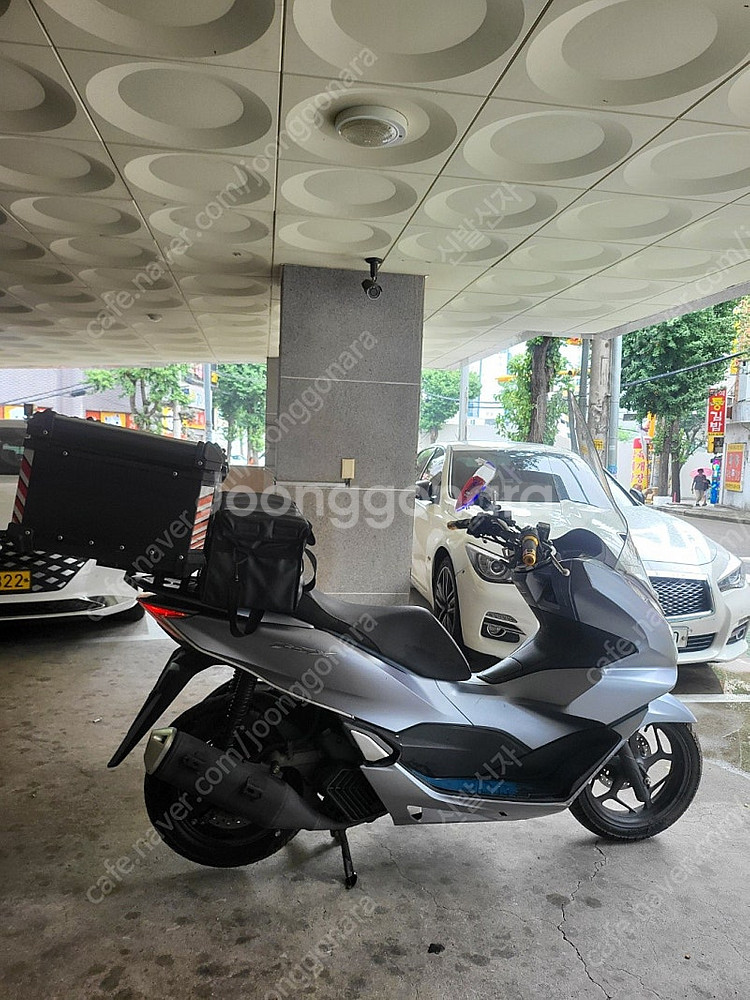 혼다)상태좋은 풀셋팅 21년 pcx125 abs 판매합...--6