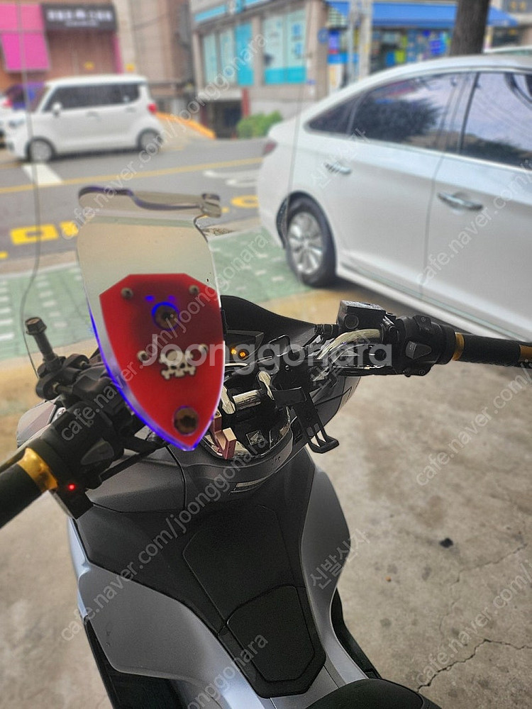 혼다)상태좋은 풀셋팅 21년 pcx125 abs 판매합...--8