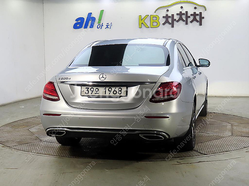 벤츠E-클래스 W213 E220d 아방가르드@중고차@2...--2