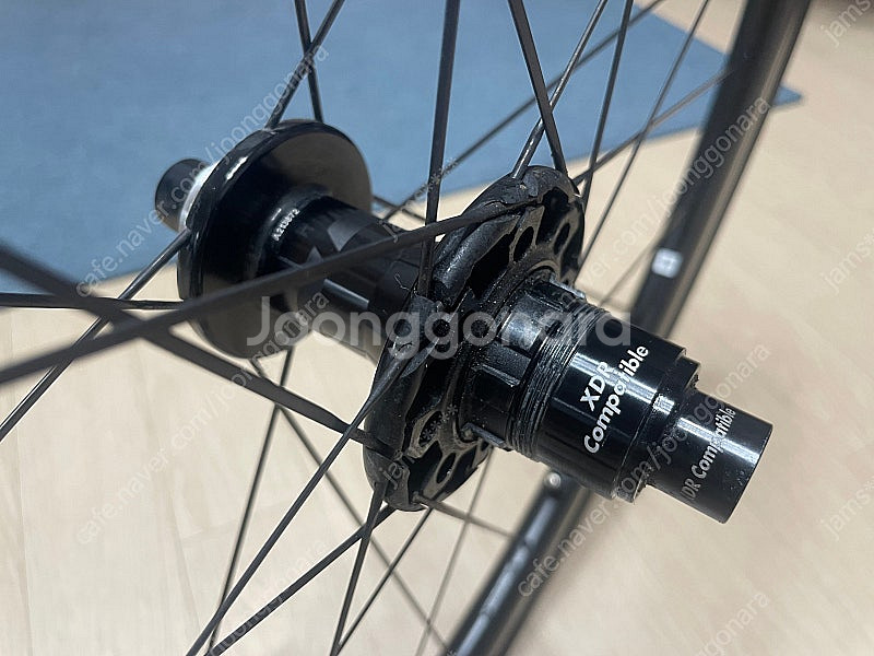자이언트 신형 42mm 카본휠 세트 (스램 xdr 바디...--8