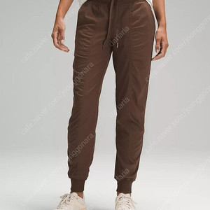 룰루레몬 댄스스튜디오 풀렝스조거6사이즈