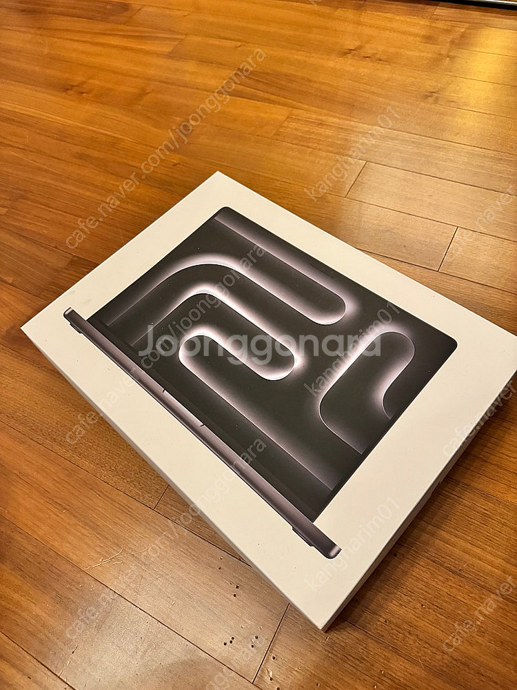맥북 프로 m3pro 16인치 2tb 램36gb 판매합...--7