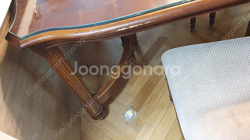 미라지가구 엔틱식탁 6인용 엔틱의자 총6개--6