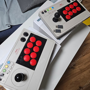 8bitdo 아케이드스틱 2대