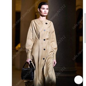 [새상품] 위메농원피스 emma wood button dress - oui mais mon - beige