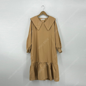 세일러 빅카라 롱 원피스 (F size / BEIGE)