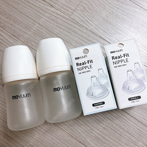 모윰 유리젖병 150ml 2개 + 미개봉 젖꼭지 2개입 2세트 일괄 (문앞택배비 포함)