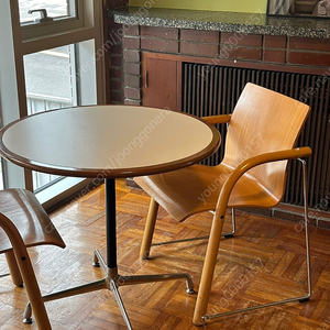 Thonet S320 원목 빈티지의자 판매합니다