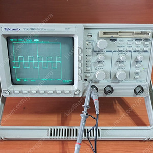 Tektronix TDS 360 2CH Digital Real Time Oscilloscope 오실로스코프