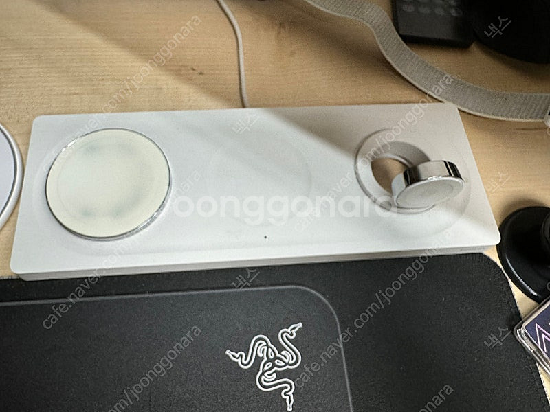 벨킨 3in1 충전기 팝니다.--0