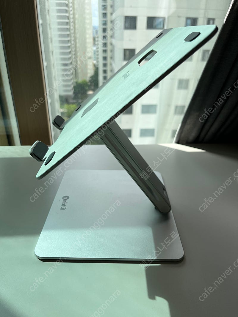 니스툴 노트북 거치대 | 중고나라 - 안심되는 중고거래