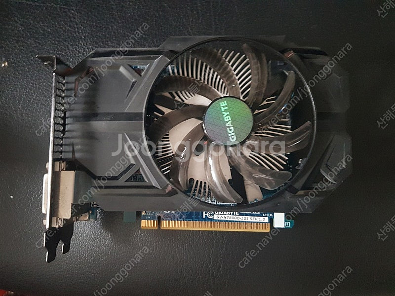 기가바이트 GTX750--0